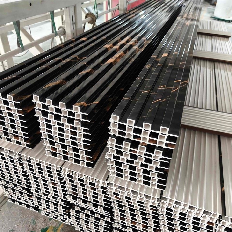 China WPC Wall Panel Manufacturer With Export Experience Worldwide high quality